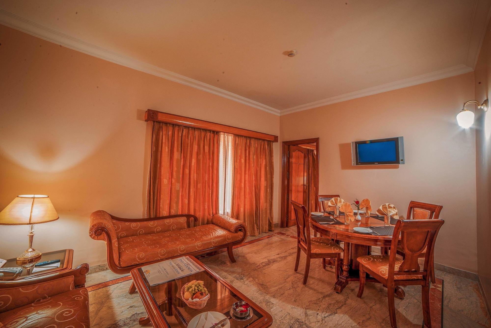 Raj Park Hotel Chennai Exterior photo