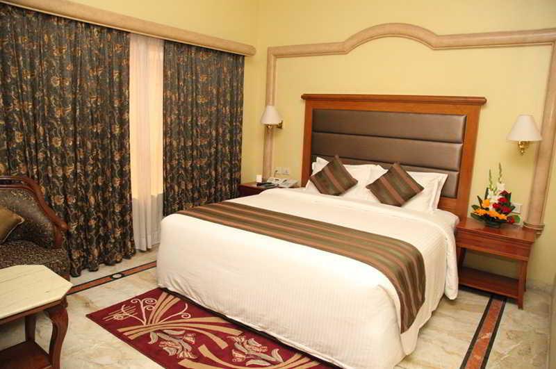 Raj Park Hotel Chennai Exterior photo