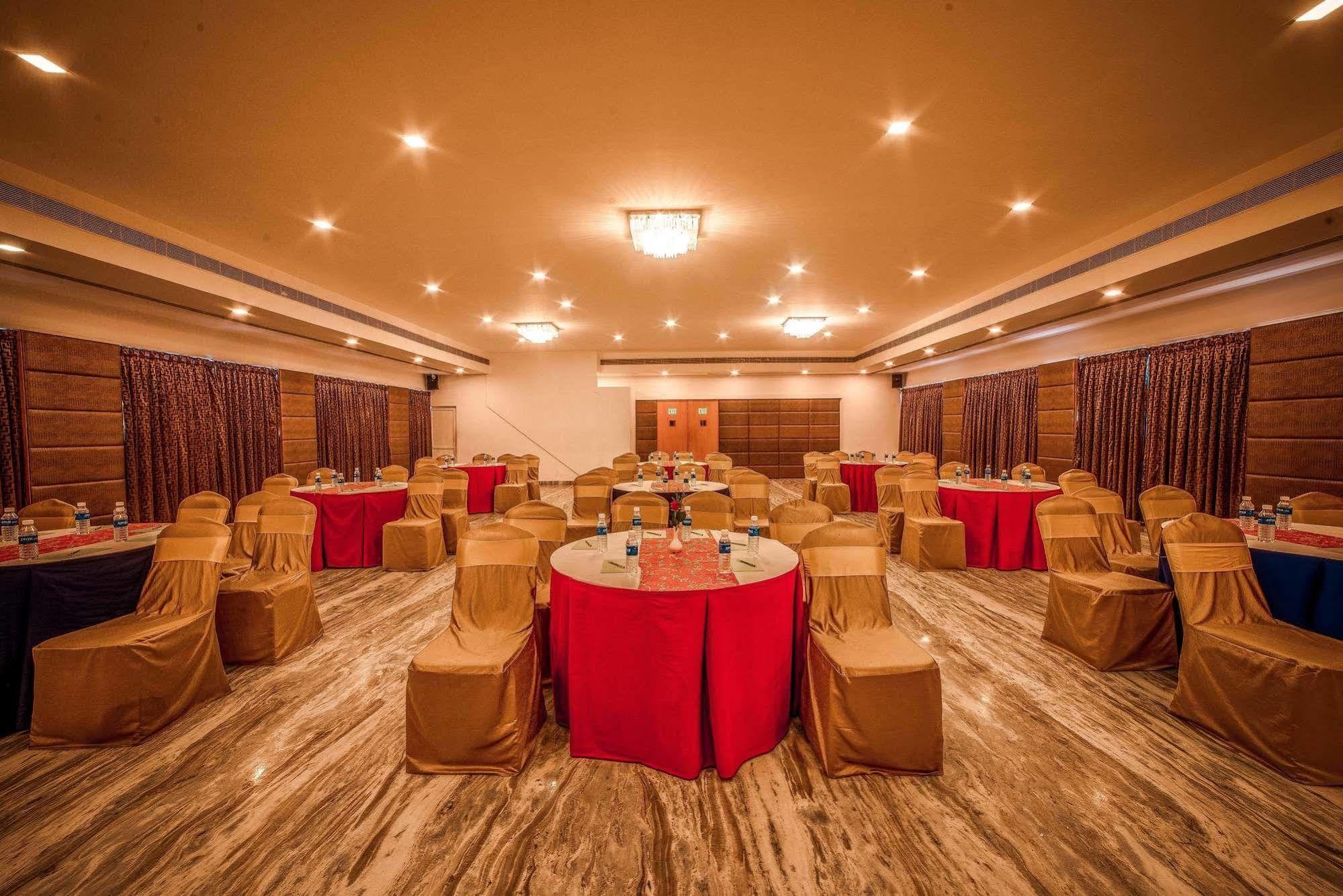 Raj Park Hotel Chennai Exterior photo