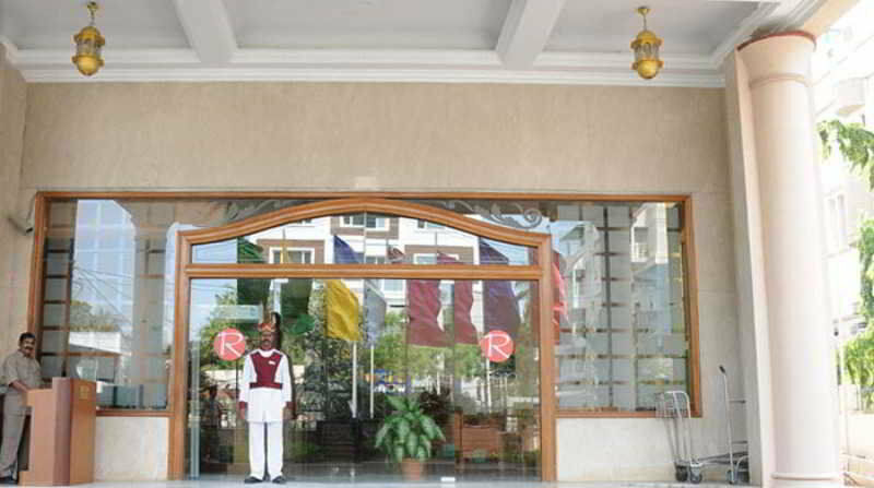 Raj Park Hotel Chennai Exterior photo